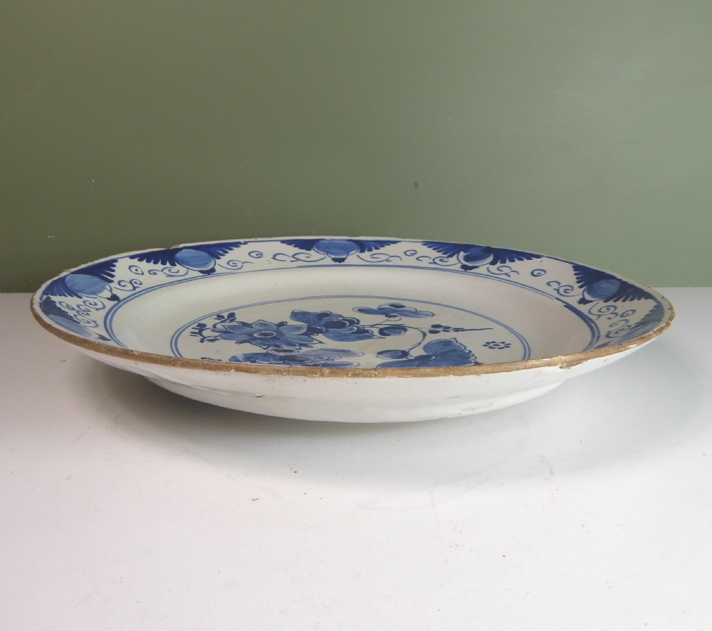18TH C BLUE & WHITE DELFT CHARGER View V