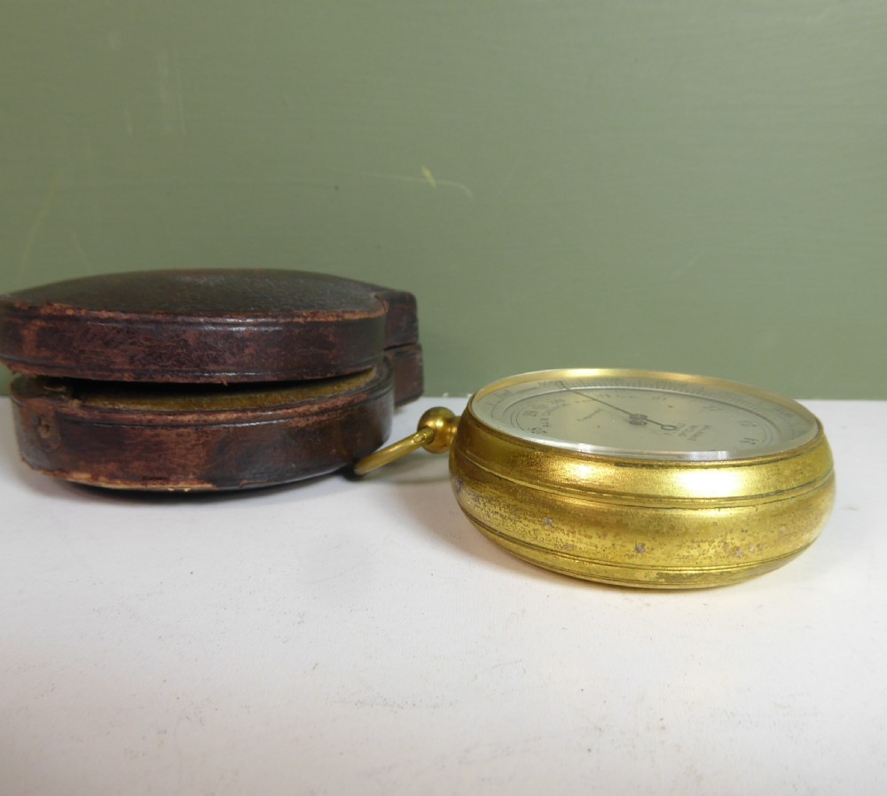 19TH C POCKET BAROMETER View IV
