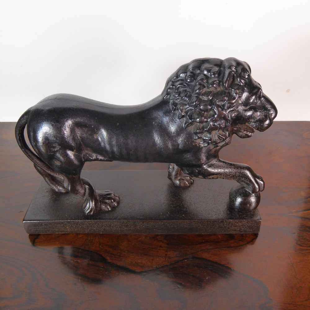 19TH C CAST IRON MEDICI LION View III