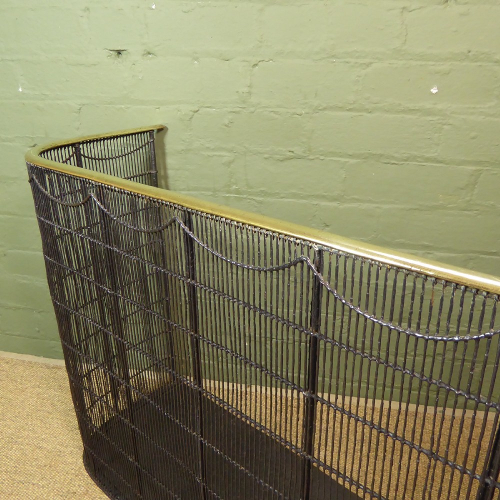 EARLY 19TH C NURSERY FIRE GUARD View V
