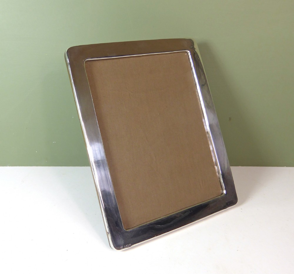 SOLID SILVER PHOTOGRAPH FRAME 1923