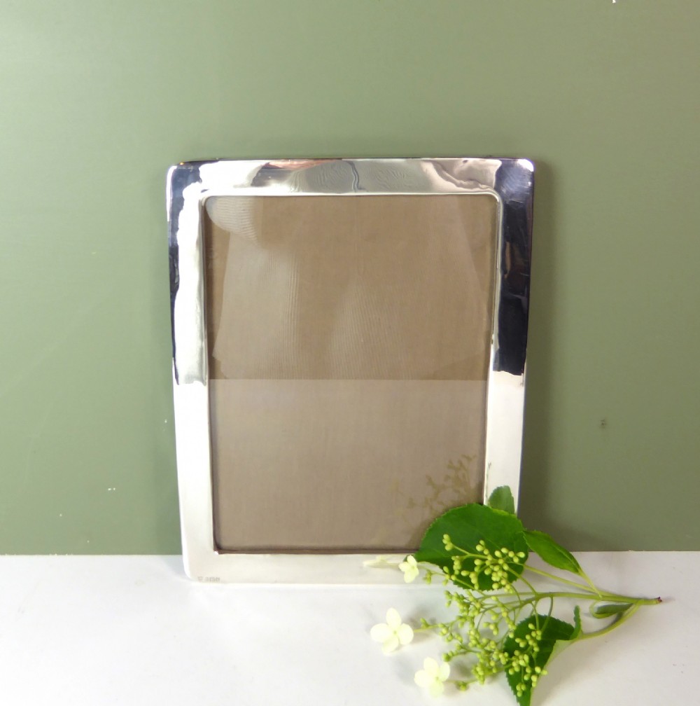 SOLID SILVER PHOTOGRAPH FRAME 1923 View V