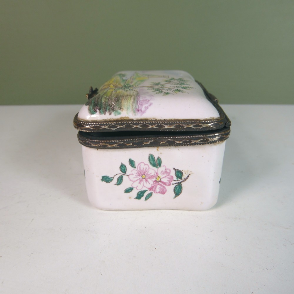 18TH C TIN GLAZED FAIENCE BOX BY VEUVE PERRIN View III