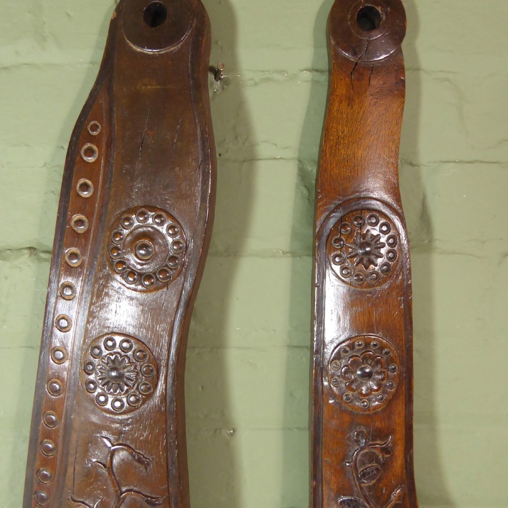 PAIR OF 18TH BALTIC OAK CARVINGS View III