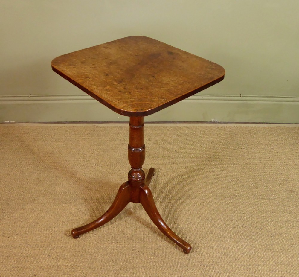 19TH C OAK SIDE TABLE View II