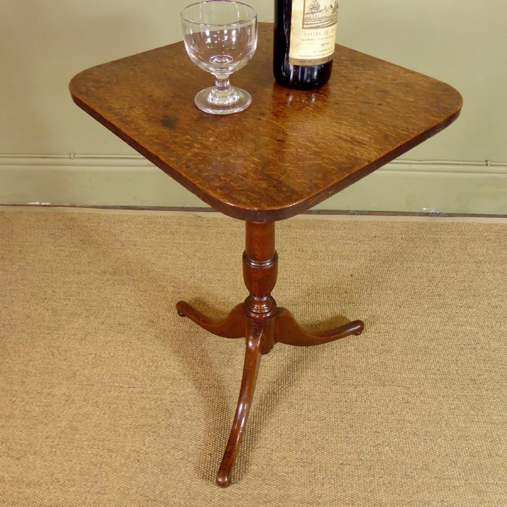 19TH C OAK SIDE TABLE View VI