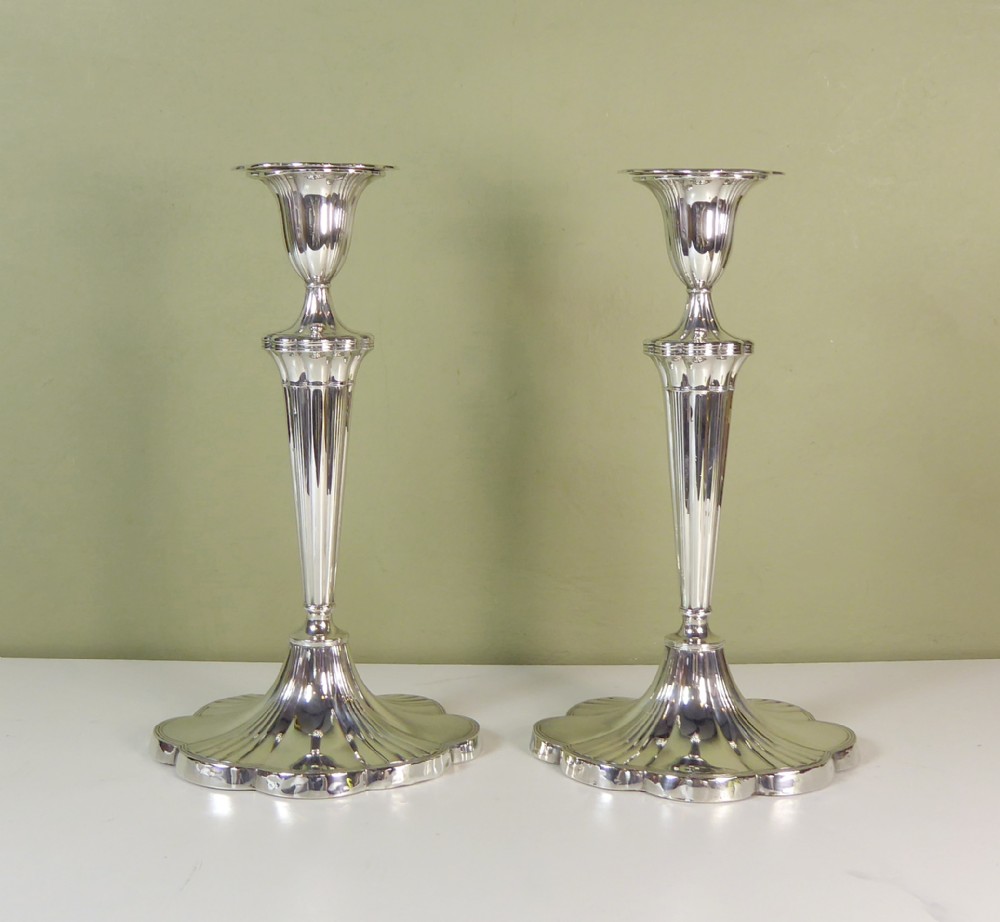PAIR OF SILVER CANDLESTICKS, SHEFFIELD 1919