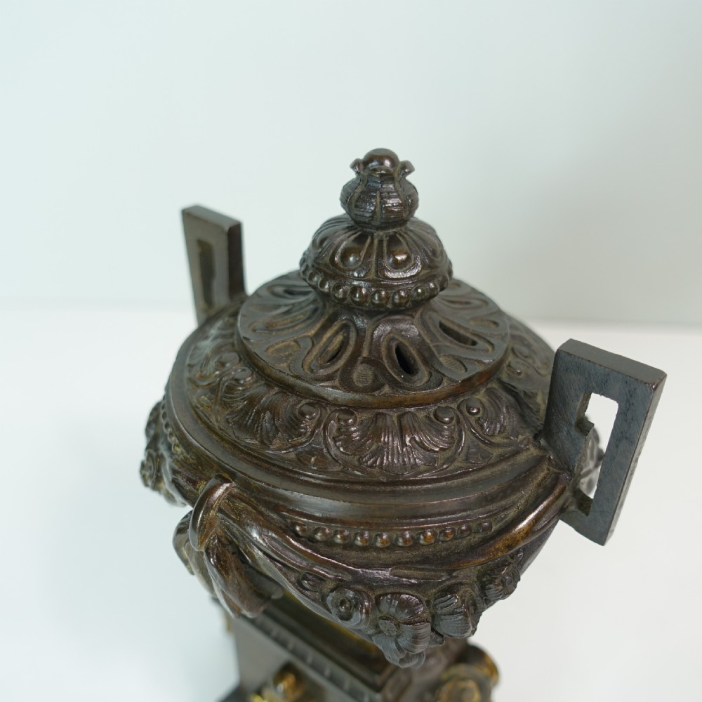 A PAIR OF EARLY 19TH C BRONZE VASES View III