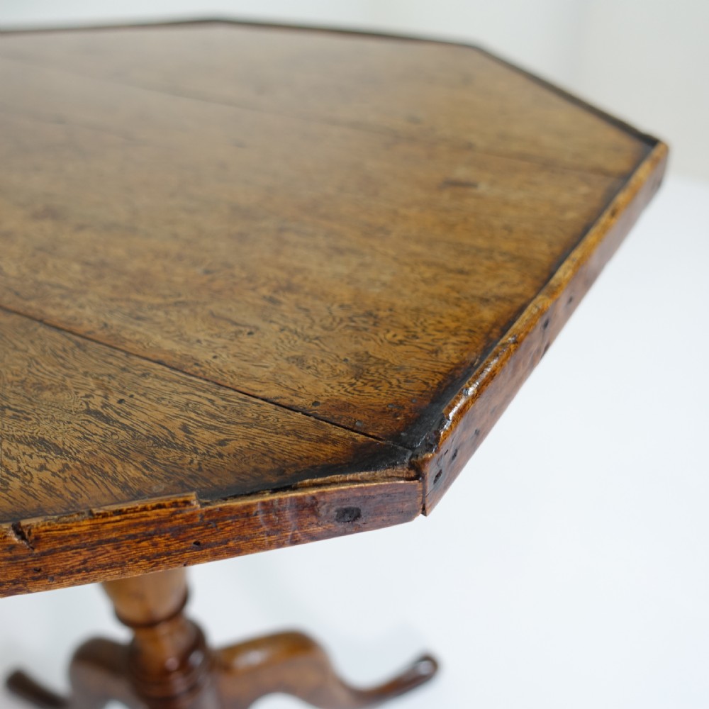 GEORGE III ELM TRIPOD SIDE TABLE View V