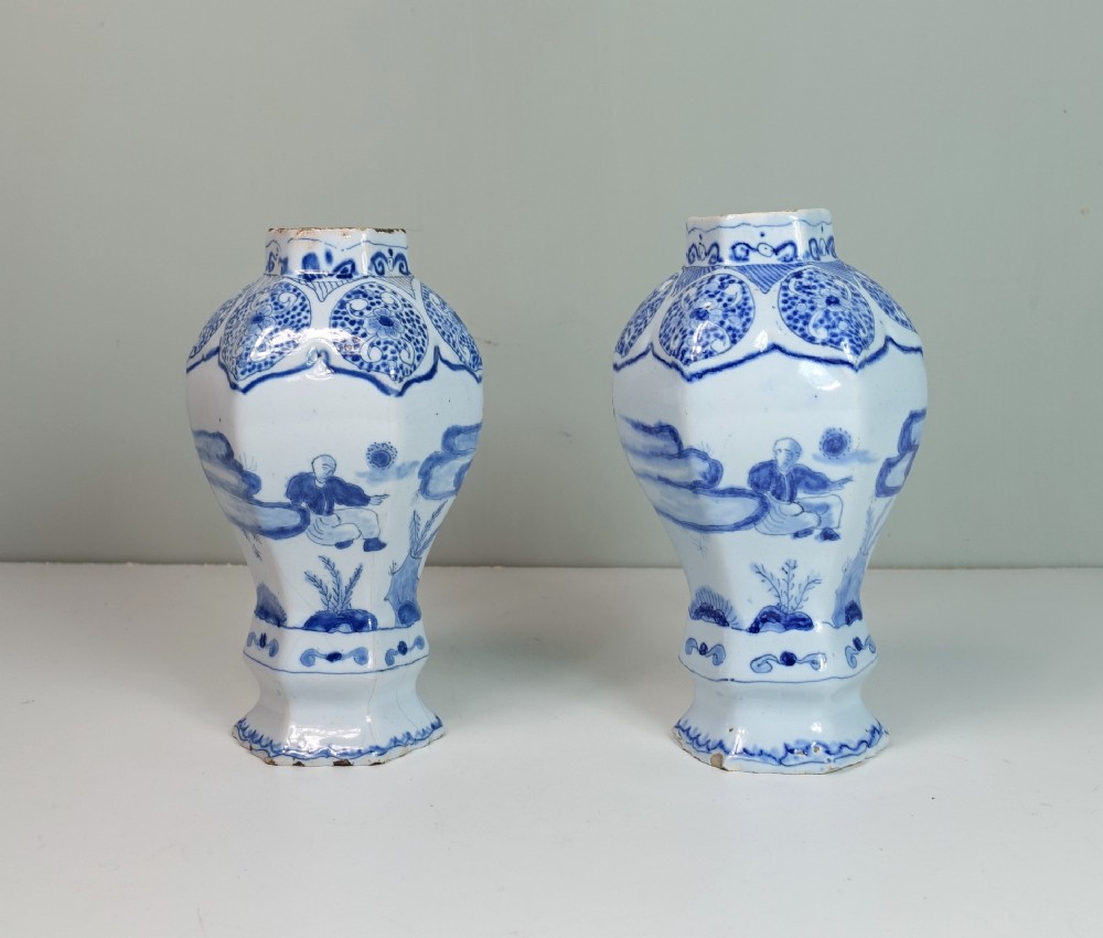 PAIR OF 18TH C DELFT VASES