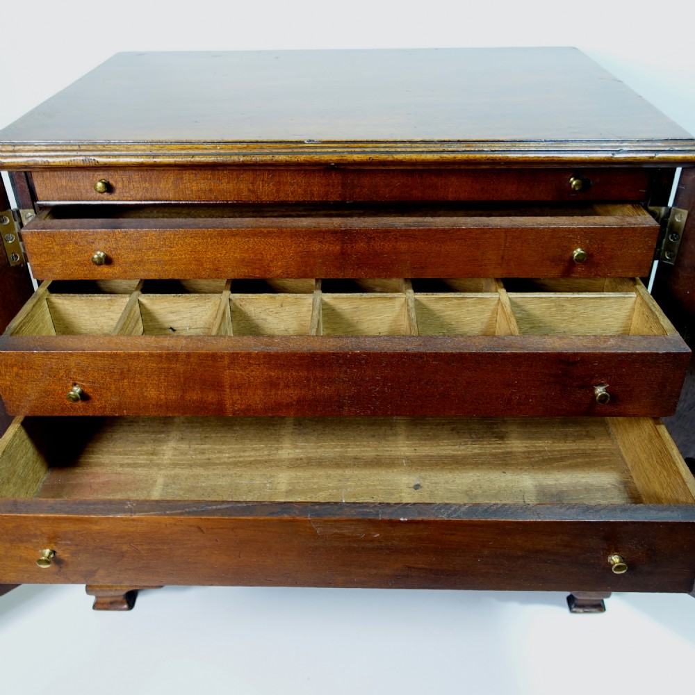 GEORGE III MAHOGANY COLLECTORS CABINET View III