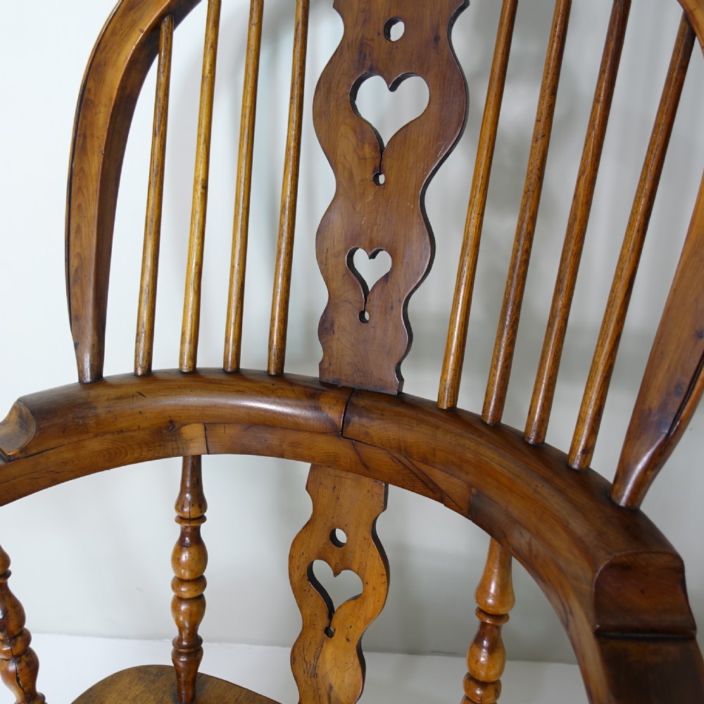 GENEROUS 19TH C YEW WINDSOR CHAIR View V