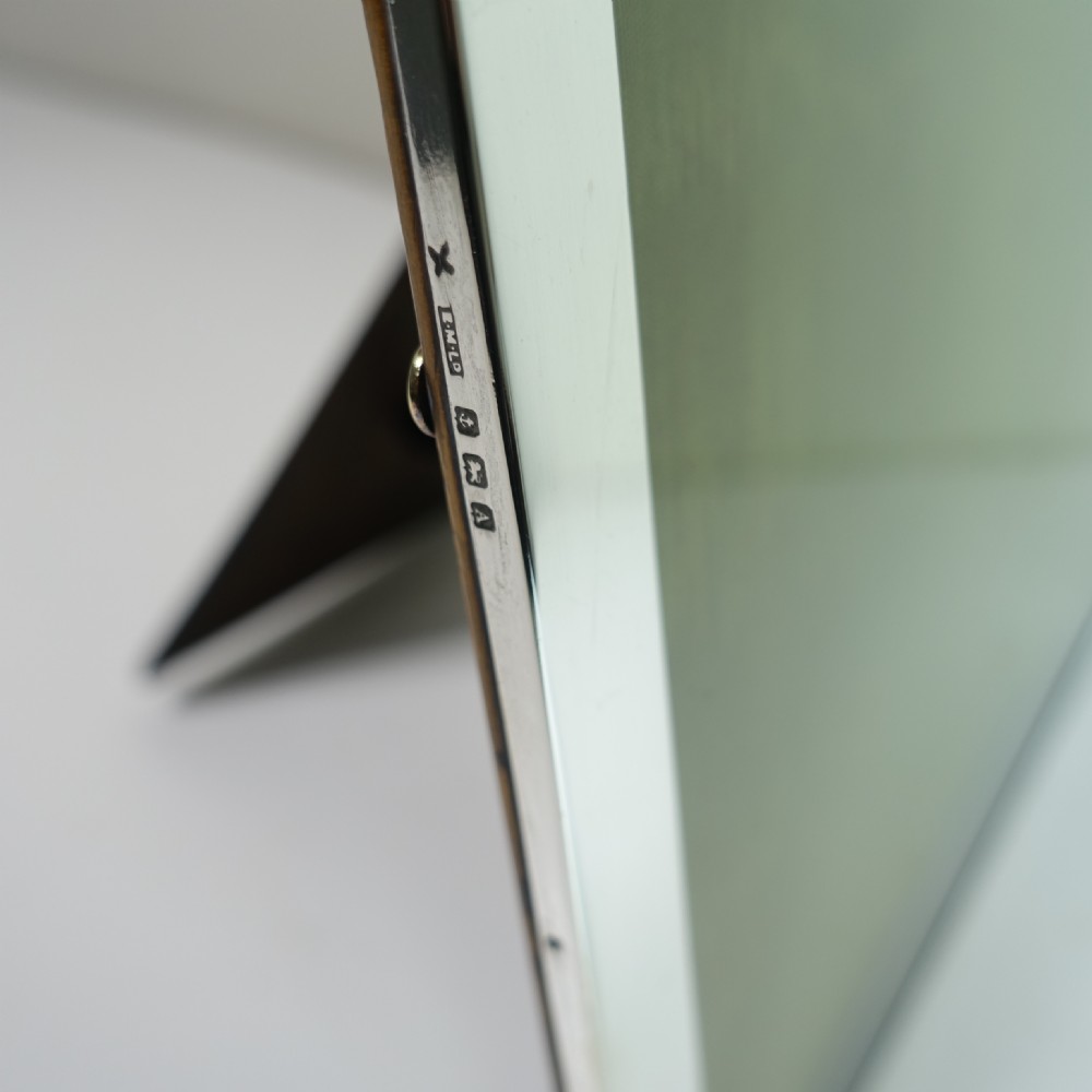 LARGE SILVER PHOTOGRAPH FRAME View V