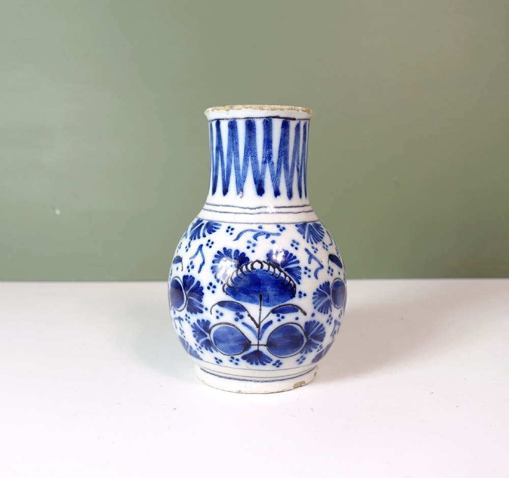SMALL 18TH C DELFT VASE