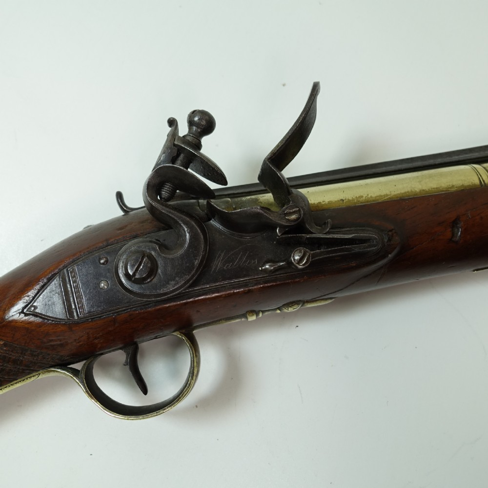18TH C WALNUT & BRASS BLUNDERBUSS View II