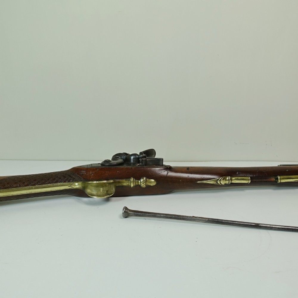 18TH C WALNUT & BRASS BLUNDERBUSS View V