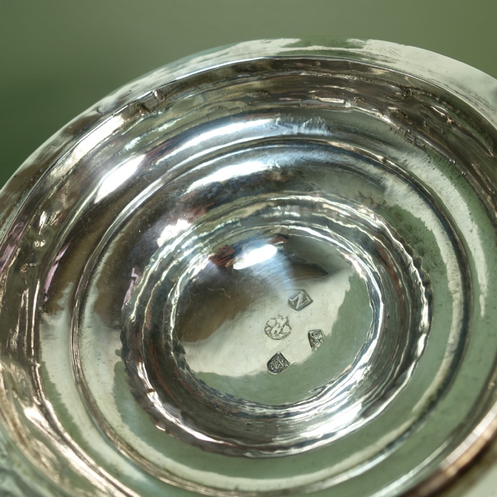 EARLY 18TH C SOLID SILVER TANKARD View IV