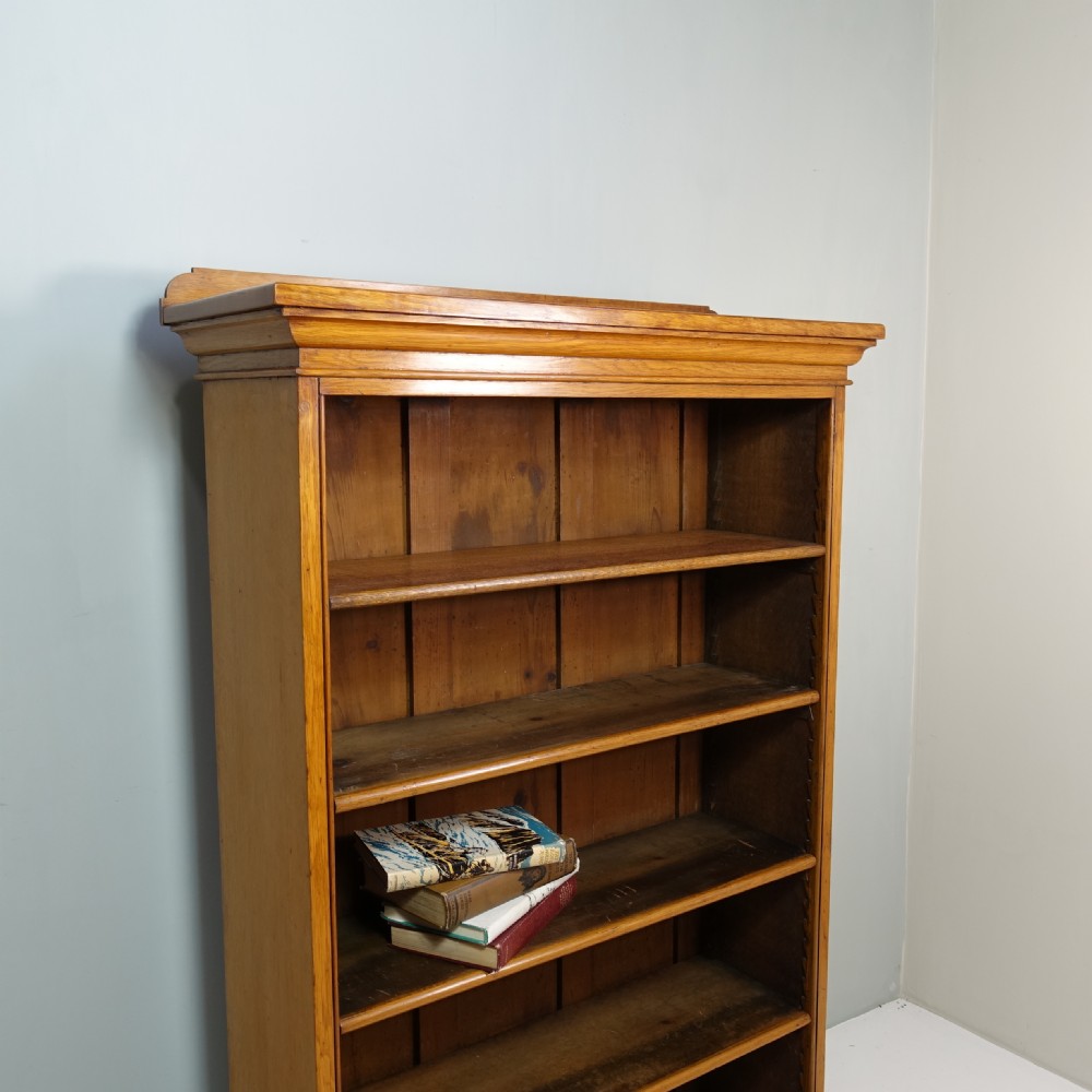 19TH C OAK BOOKCASE View IV
