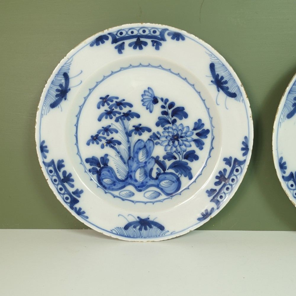 PAIR OF 18TH C DELFT PLATES View II