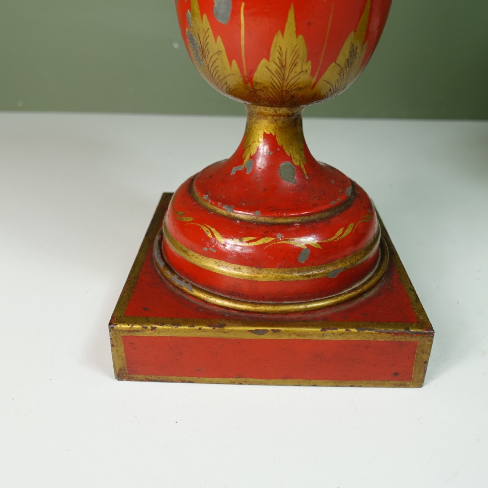PAIR OF 19TH C TOLEWARE VASES View III