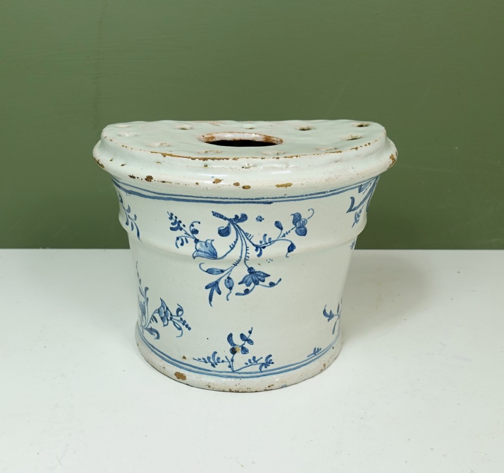 18TH C DELFT FLOWER BOWER