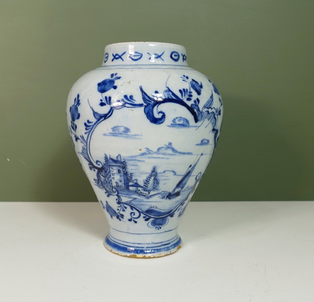 18TH C DELFT VASE