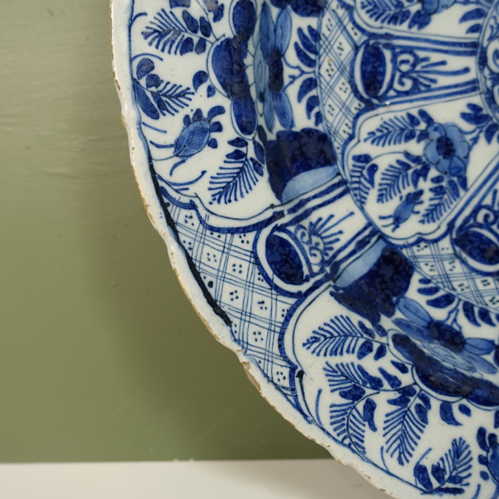 18TH C EXUBERANTLY DECORATED DELFT CHARGER View IV