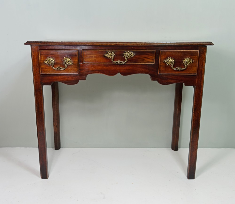 18TH C MAHOGANY LOW BOY, SIDE TABLE
