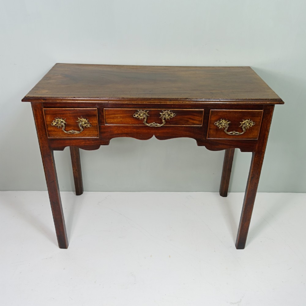 18TH C MAHOGANY LOW BOY, SIDE TABLE View II