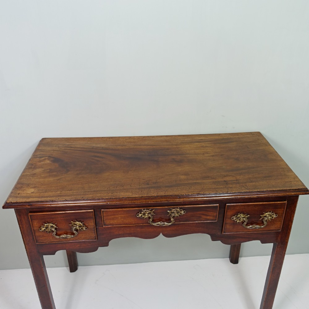 18TH C MAHOGANY LOW BOY, SIDE TABLE View IV