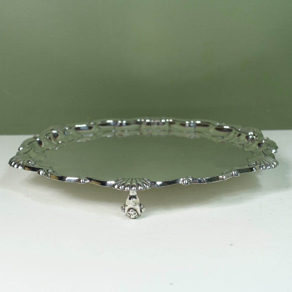 SOLID SILVER SALVER, LONDON 1911 View III