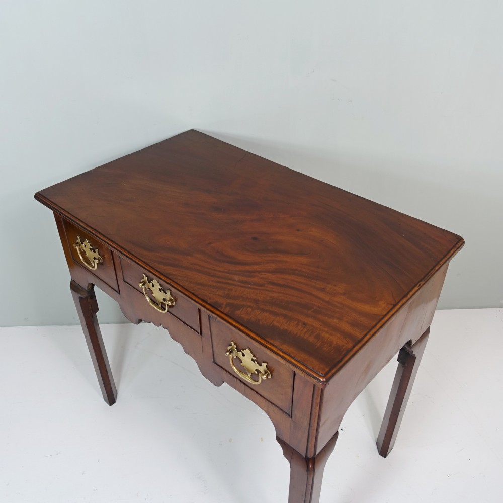 18TH C MAHOGANY LOWBOY, SIDE TABLE View III