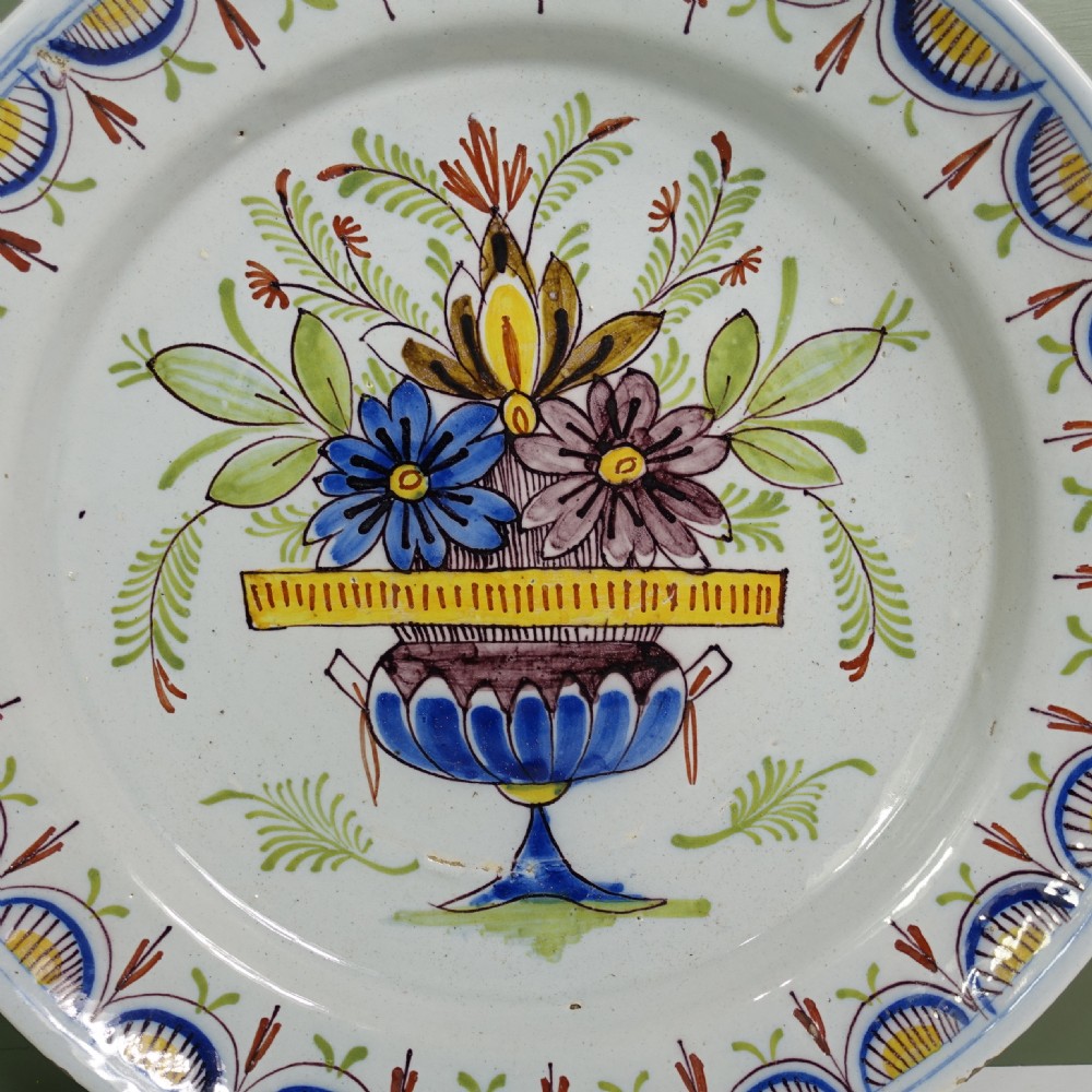 18TH C DELFT POLYCHROME CHARGER View III