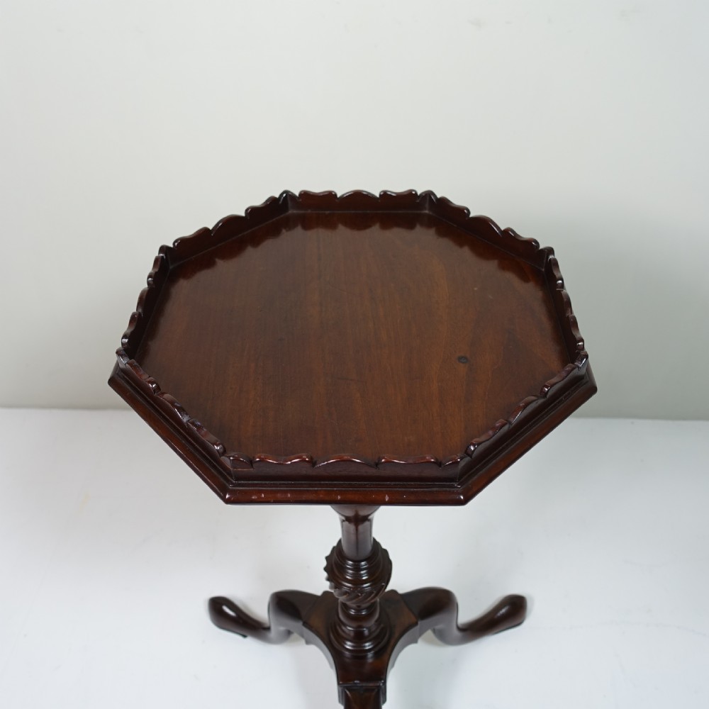 GEORGE III MAHOGANY WINE TABLE View V
