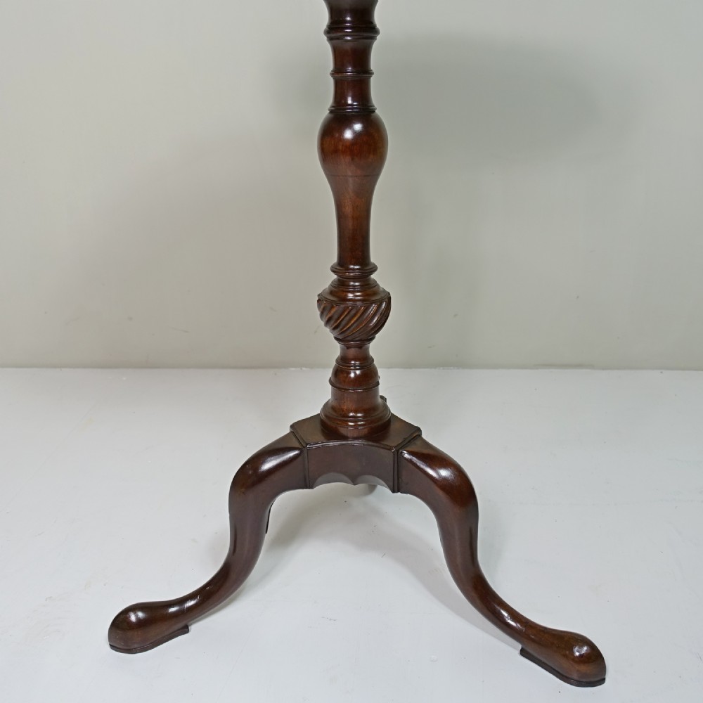 GEORGE III MAHOGANY WINE TABLE View VI