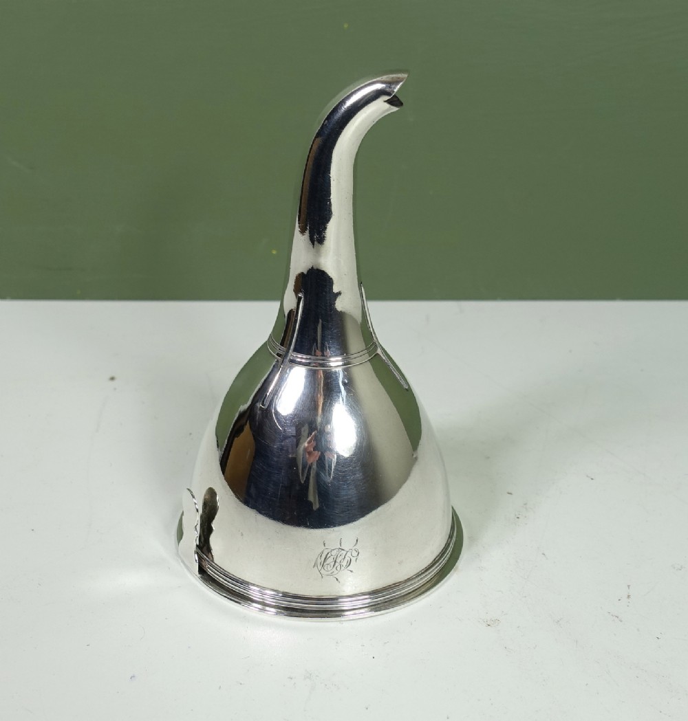SOLID SILVER WINE FUNNEL, LONDON 1801