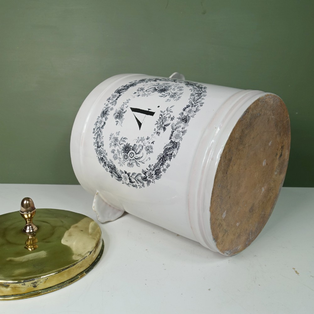 EARLY 19TH C TIN GLAZE JAR & COVER View V