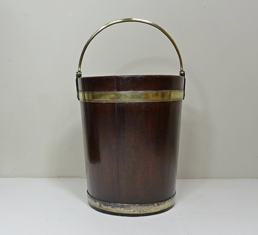 18TH C MAHOGANY BUCKET