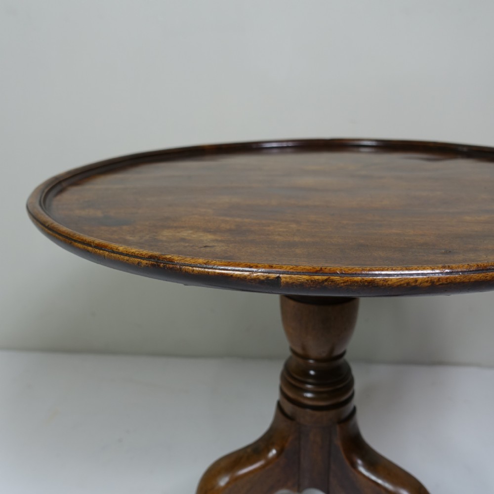 18TH C MAHOGANY TABLE View III
