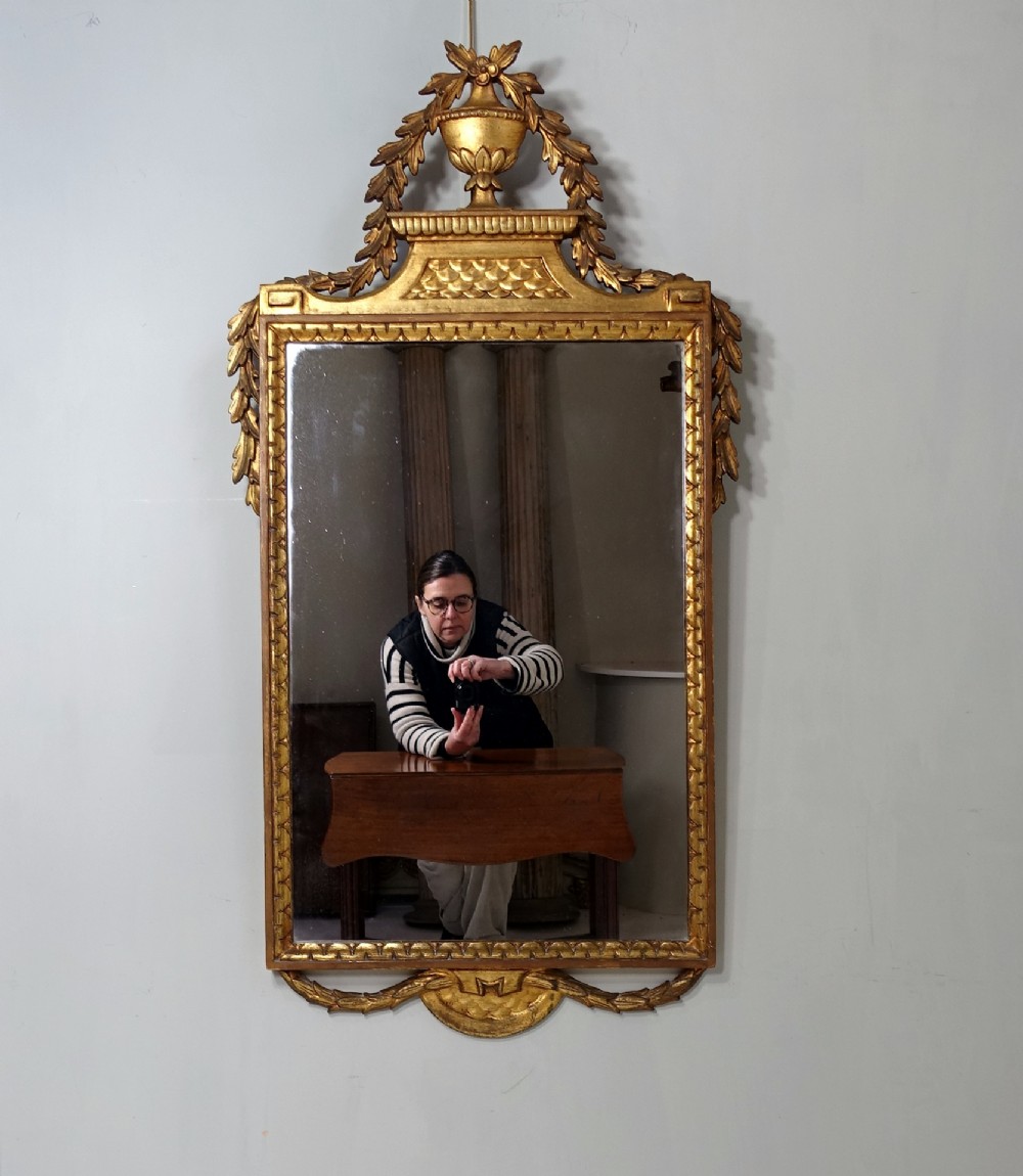 EARLY 19TH C CARVED GILTWOOD MIRROR