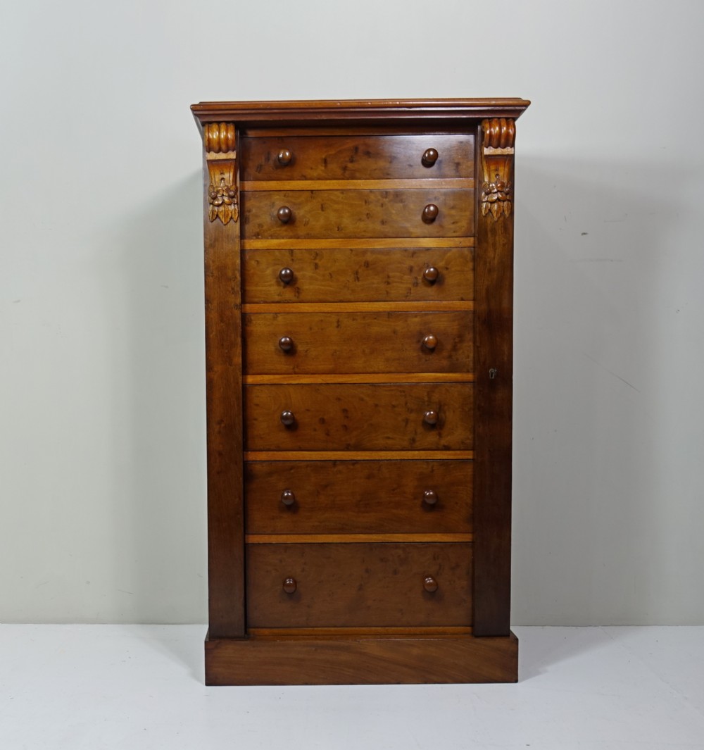 MID 19TH C MAHOGANY WELLINGTON CHEST