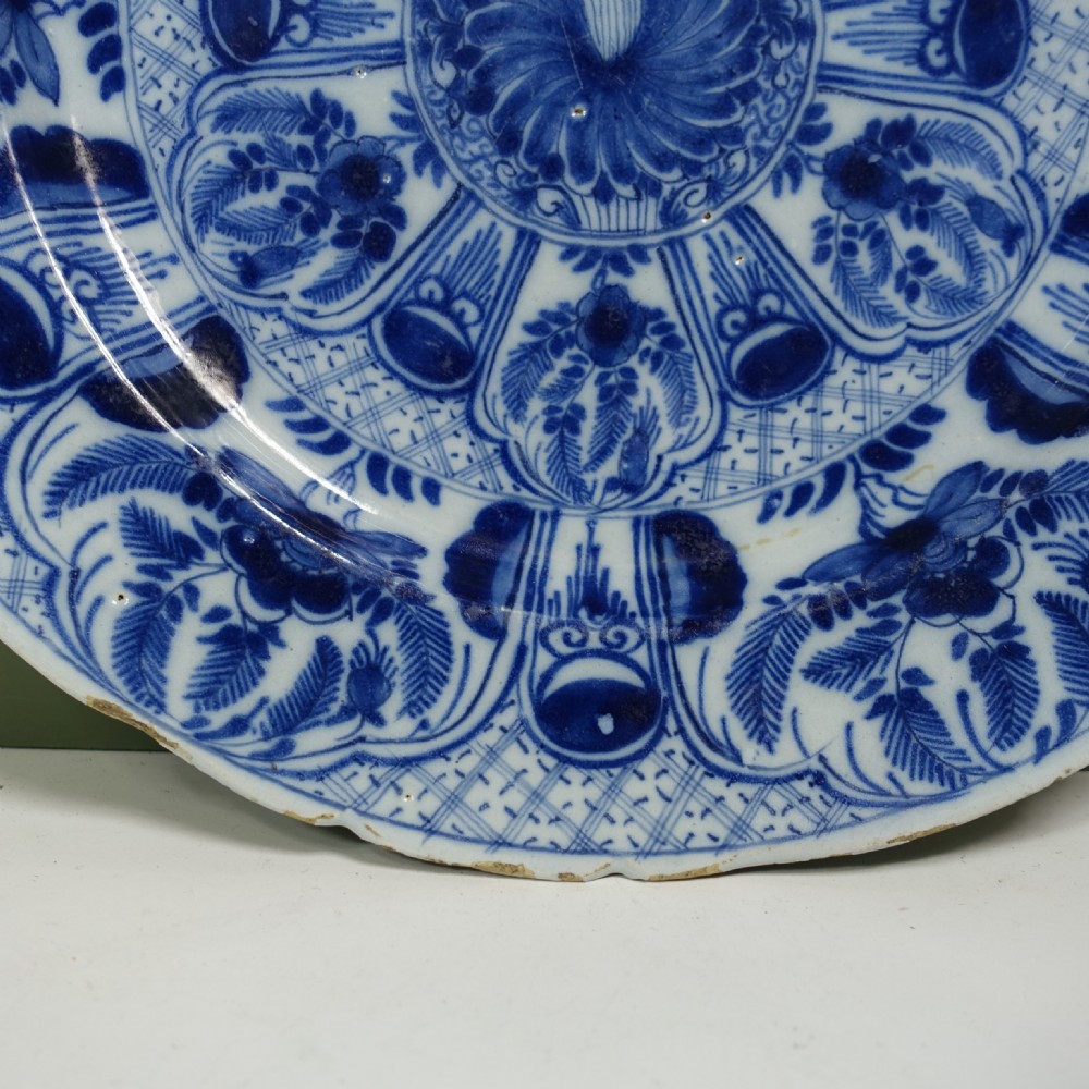 18TH C DELFT CHARGER View IV
