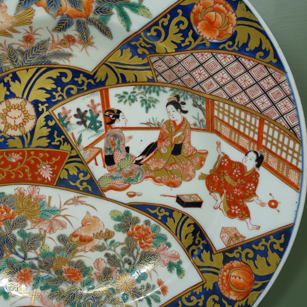 VIBRANT 19TH C IMARI CHARGER View IV