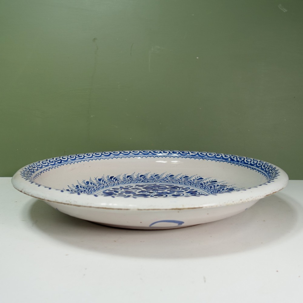 UNUSUAL 18TH C DELFT DISH View V