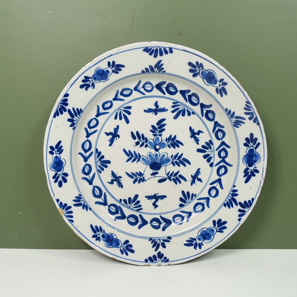 18TH C DELFT CHARGER