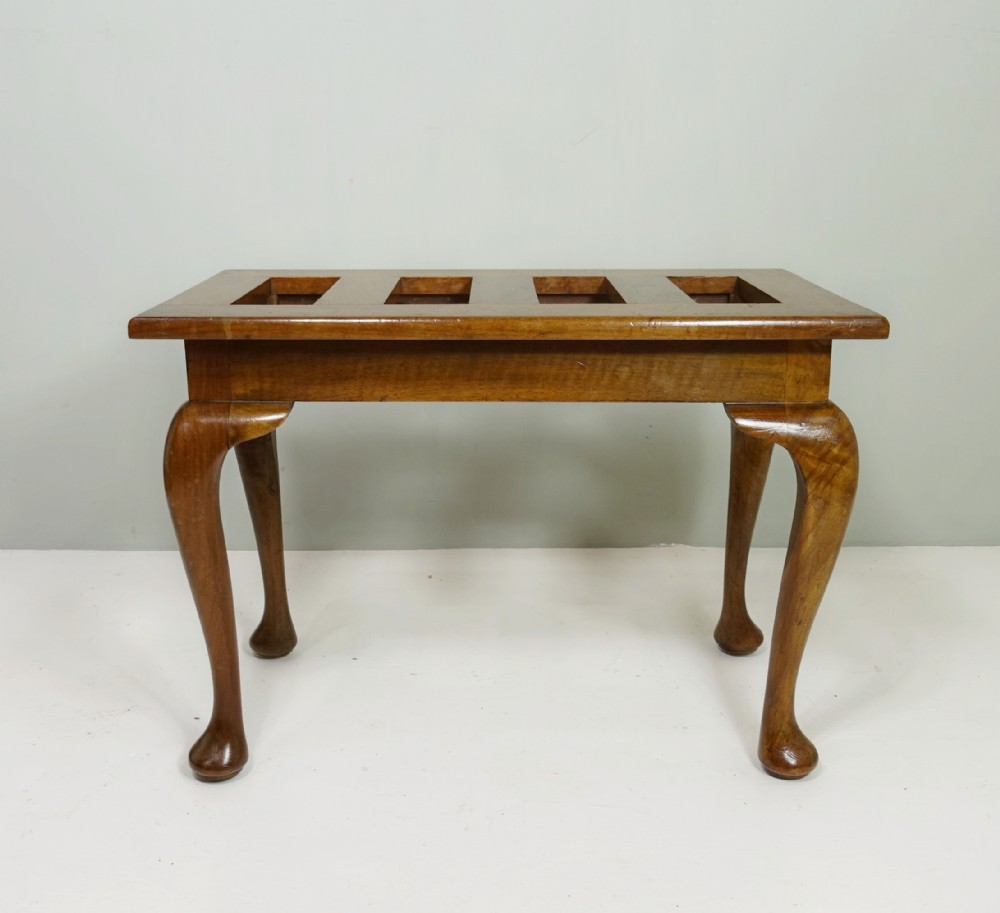 WALNUT MAPLE & CO LUGGAGE STAND