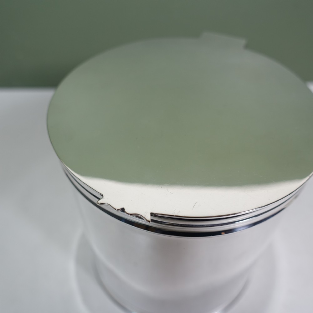 19TH C SILVER PLATED BISCUIT BARREL View VII