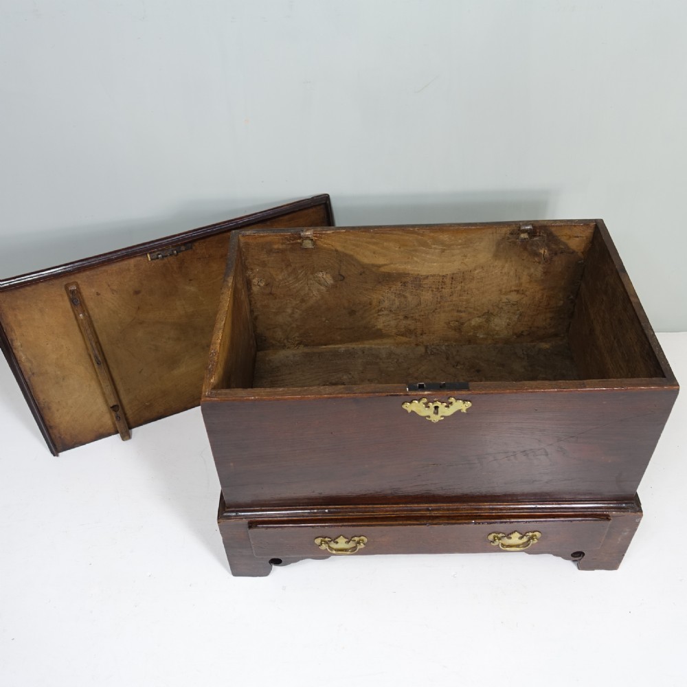18TH C OAK CHEST COFFER BACHE View VI