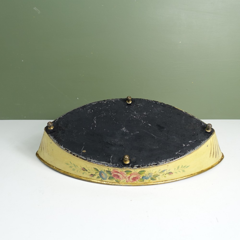 REGENCY TOLE NAVETTE BASKET View V