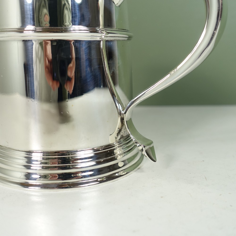 SOLID SILVER PINT TANKARD, LONDON 1928 View V
